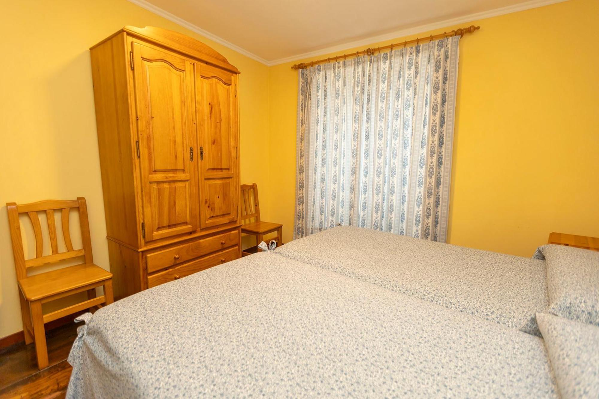 Escuder Apartamentos Turisticos Ribadeo Eksteriør billede