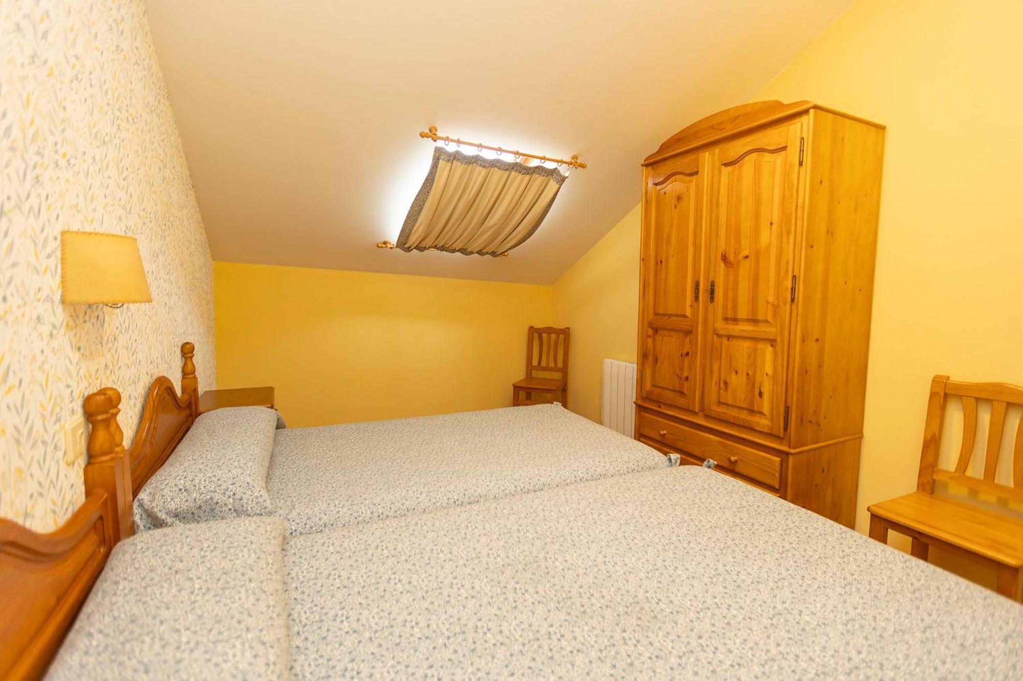 Escuder Apartamentos Turisticos Ribadeo Eksteriør billede
